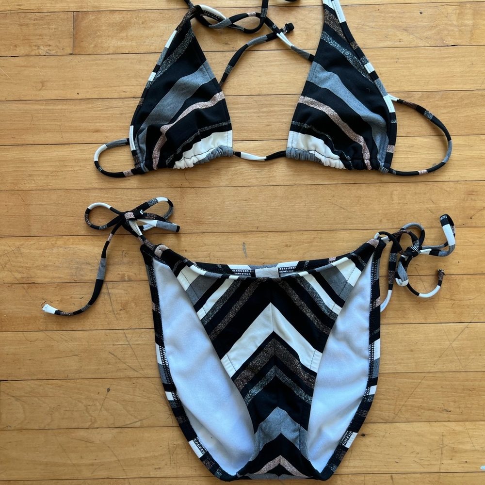 Bebe bikini
